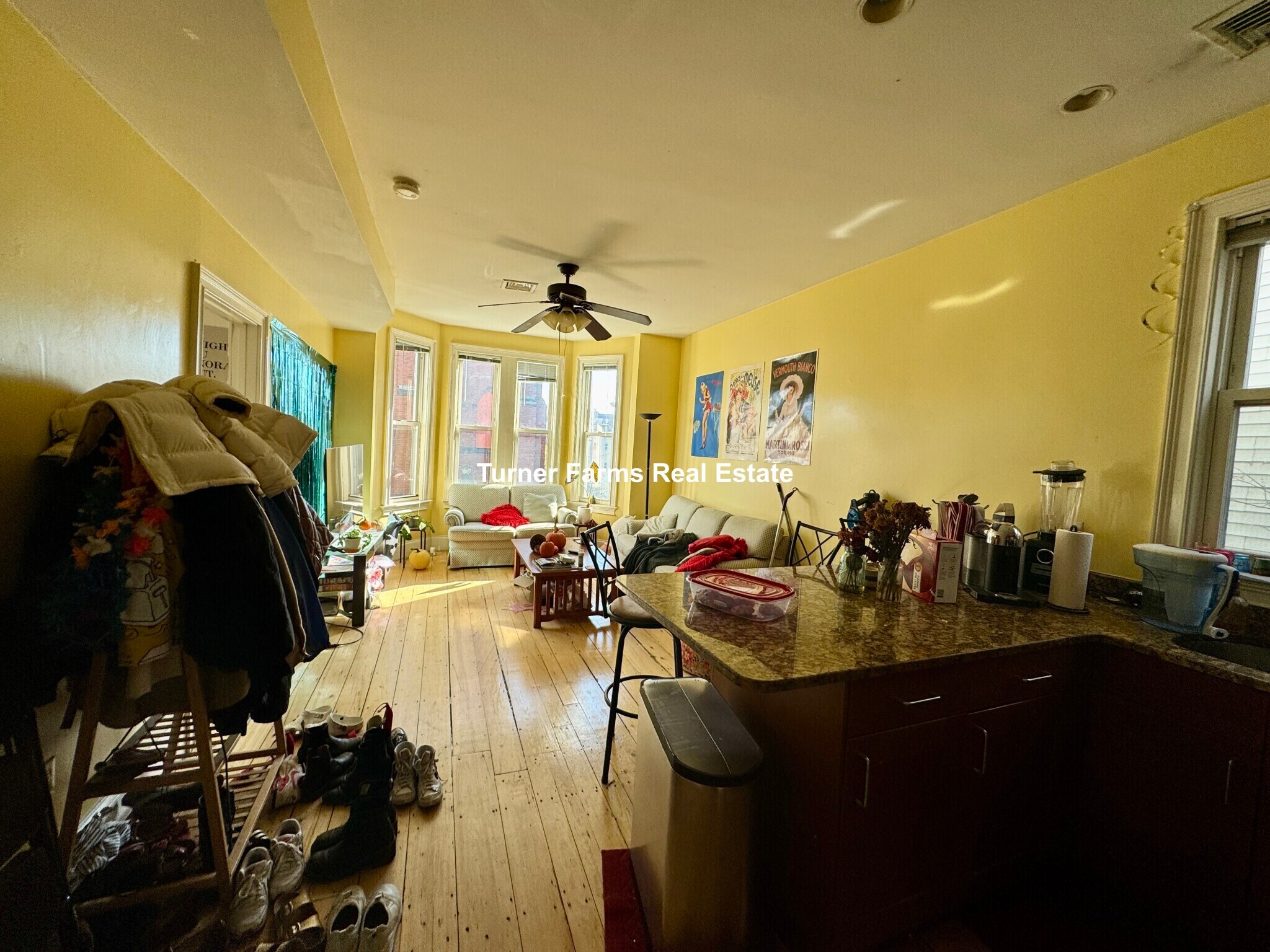 Building Photo - 731 Parker St