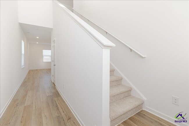 Building Photo - 218 Hickory Rdg Trl