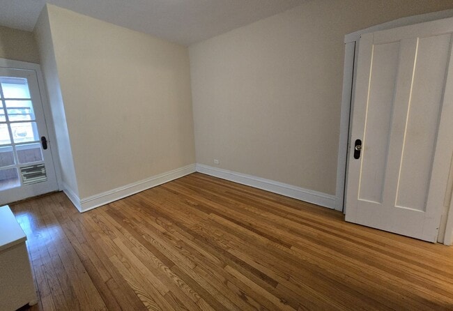 Building Photo - 4021 N Mozart St