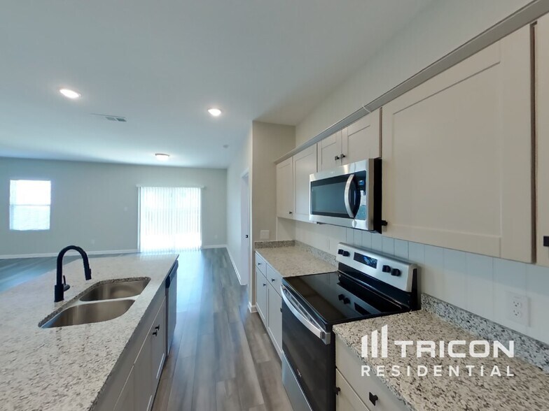 Building Photo - 5637 Cookstown Ln