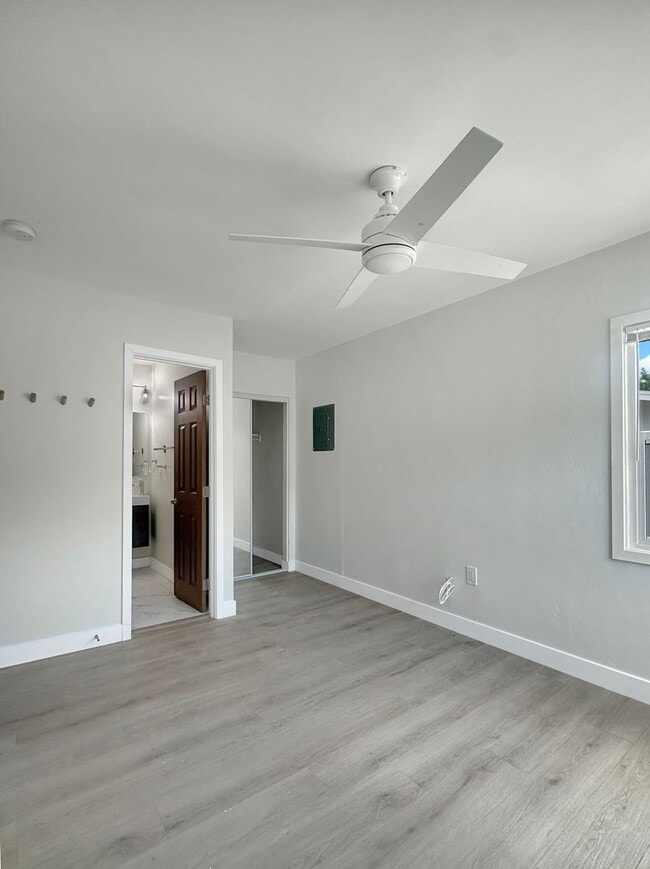 Building Photo - 1 Bedroom 1 Bathroom in North Park