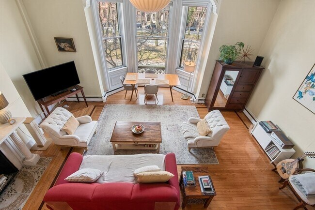 Building Photo - 64 Commonwealth Ave