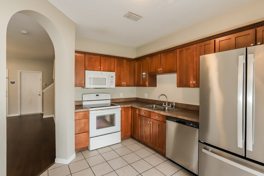 Building Photo - 12722 Adventure Dr