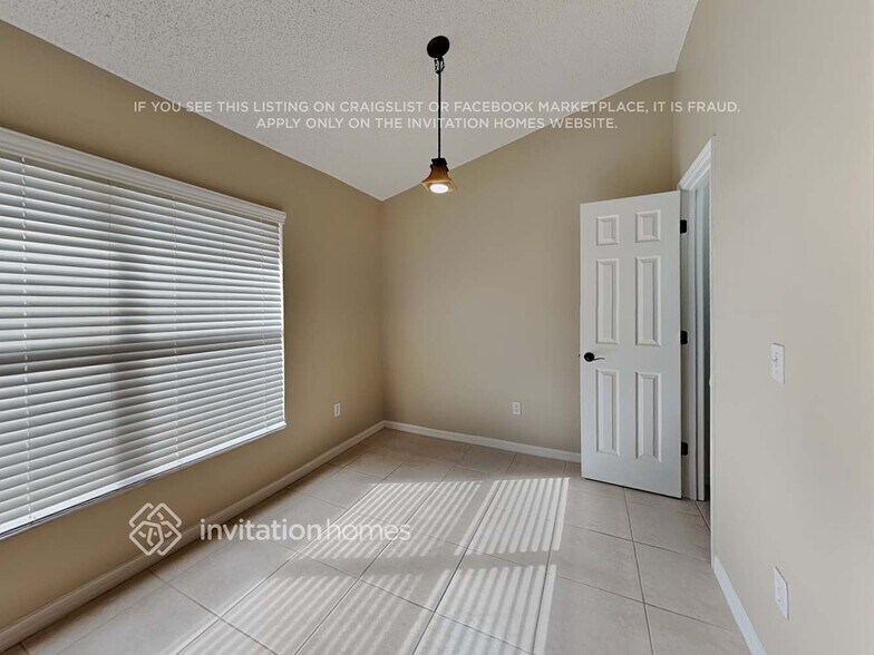 Building Photo - 2781 Stratford Pointe Dr