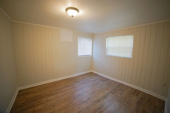 Building Photo - 3424 Orlando Dr