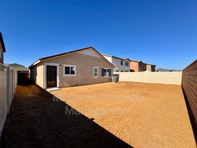 Building Photo - 31050 Rosebud Dr