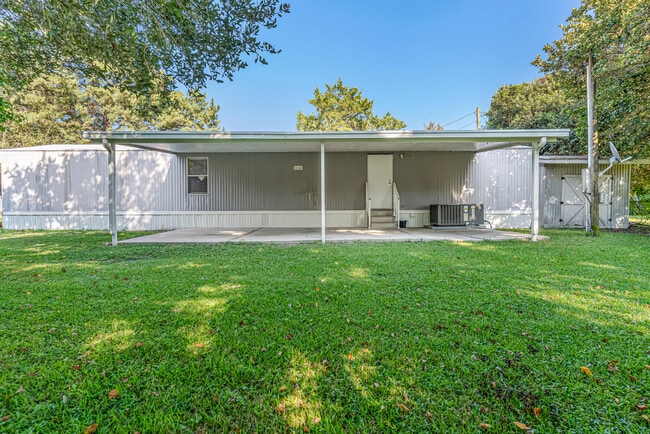 Building Photo - 1328 Greendale Ave