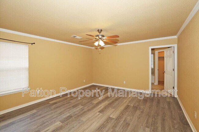 Building Photo - 9206 Perry Ave