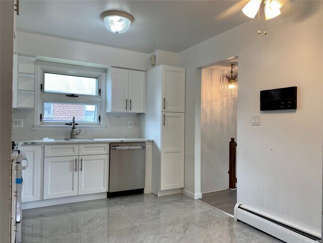 Building Photo - 160-15-16016 16th Ave