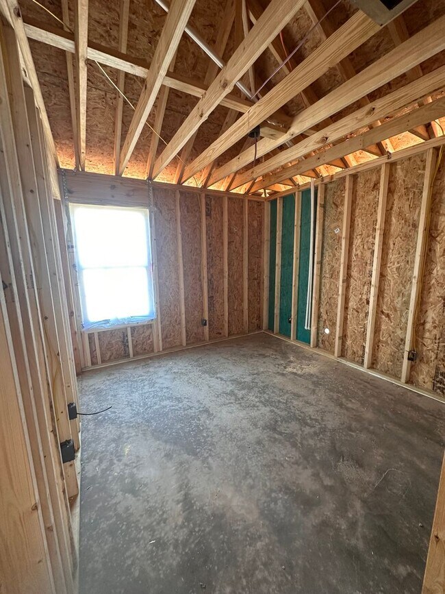 Building Photo - 4 Bed 2 Bath New Construction Brick Home Coming Soon