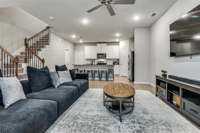 Building Photo - 3013 Willow Wood Ct