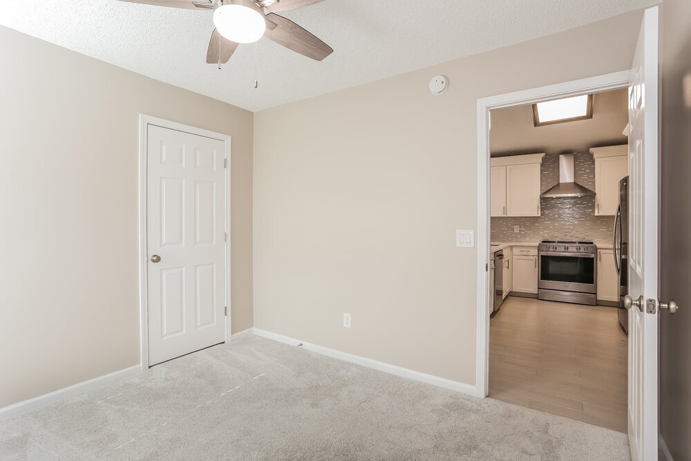 Building Photo - 12639 Ashmore Green Dr N