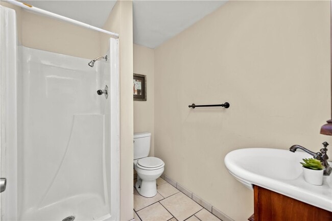 Basement bathroom - 1492 Prospect Rd