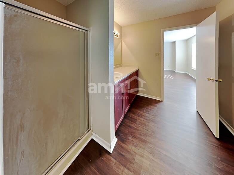 Building Photo - 6797 W Raleigh Dr