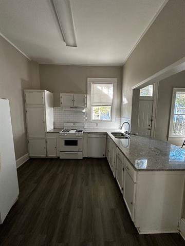 Building Photo - 451 Dalzell St