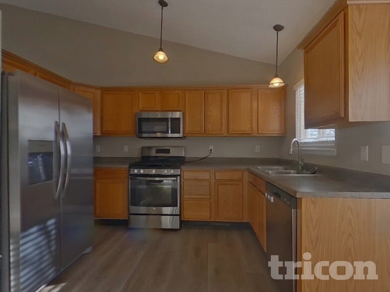 Building Photo - 2179 S Uravan St