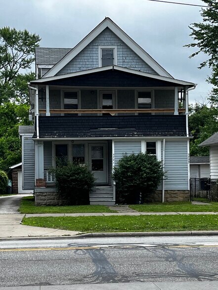 Building Photo - 3795 W 140th St