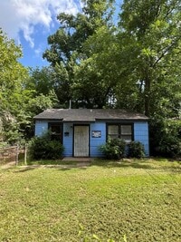 Building Photo - 1830 Lyons St