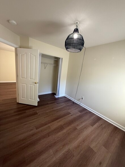 Secondary bedroom - 8253 Belmont Stables Dr