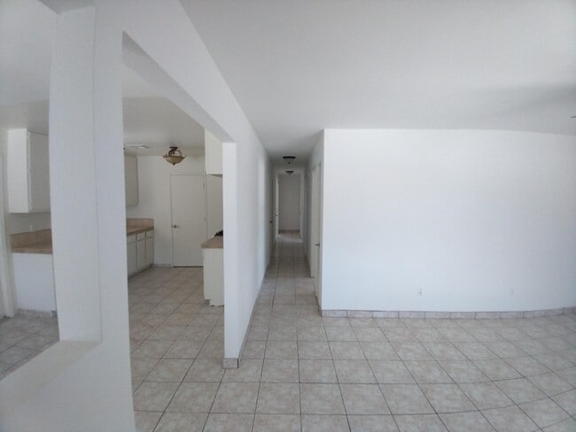 Building Photo - 91670 4th St