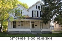 Building Photo - Glessner Ave 164 - 166