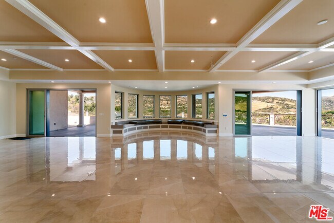 Building Photo - 11631 Poema Pl