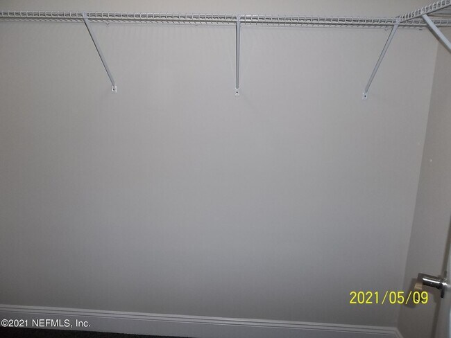 Building Photo - 8072 Kilwinning Ln