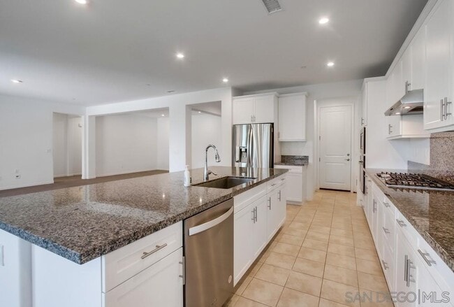 Building Photo - 2407 Medley Ln