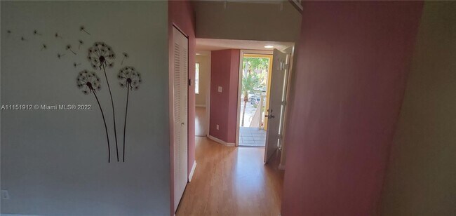 Building Photo - 1103 Coral Club Dr