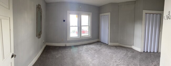 Building Photo - 916 3rd St SW