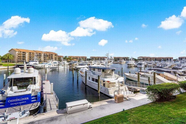 Building Photo - 2601 Marina Isle Way