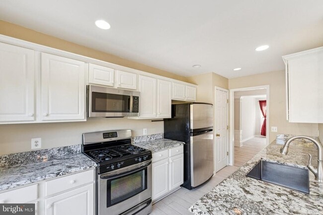 Building Photo - 1185 Cypress Tree Pl