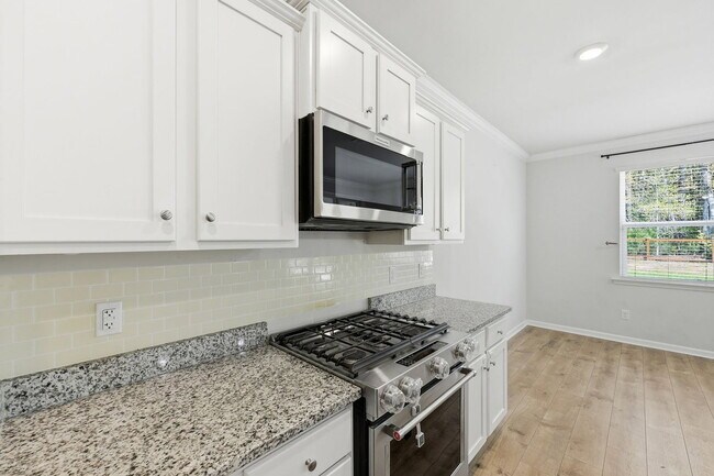 Building Photo - 190 Cherry Grv Dr