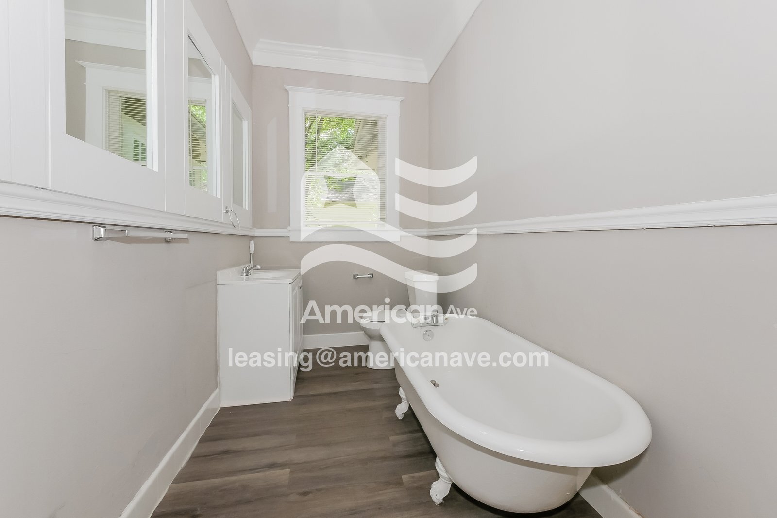 Building Photo - 2529 English Ave