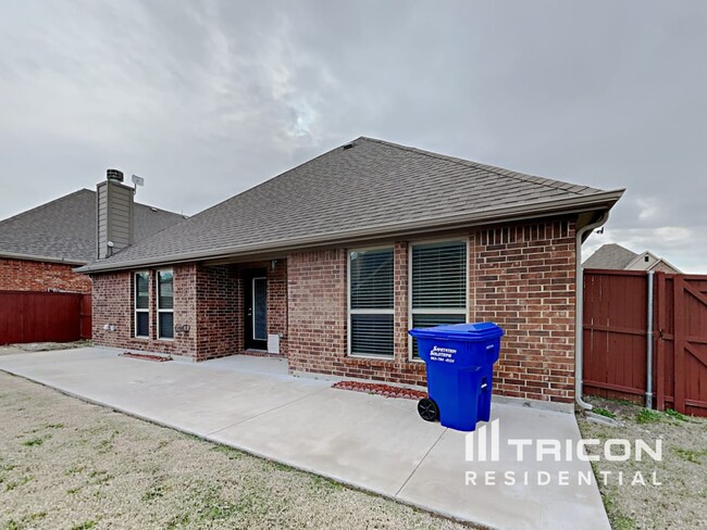 Building Photo - 2525 Sabine Cir