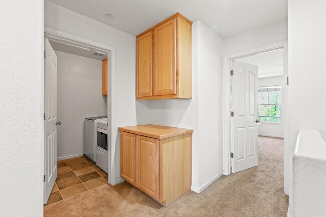 Building Photo - 507 Dante Cir