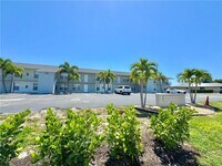 Building Photo - 3705 Country Club Blvd