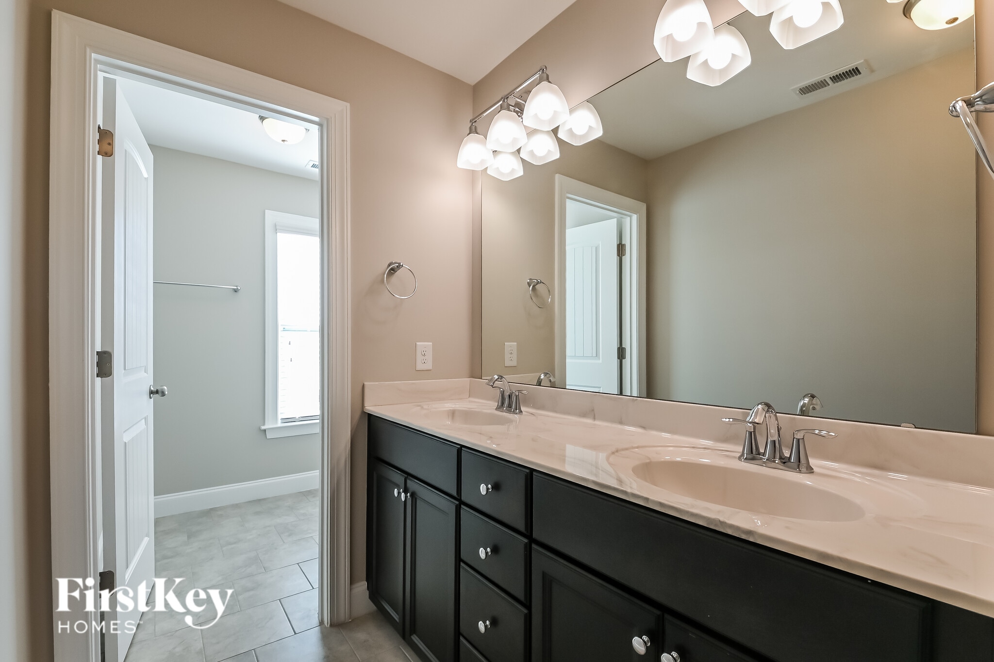 Building Photo - 217 Southern Acrs Dr