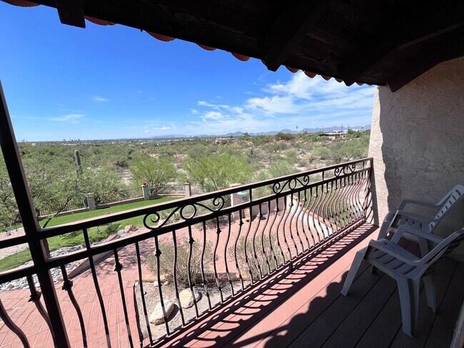 Building Photo - Catalina Foothills- 3 bedroom/ 3 bathroom ...