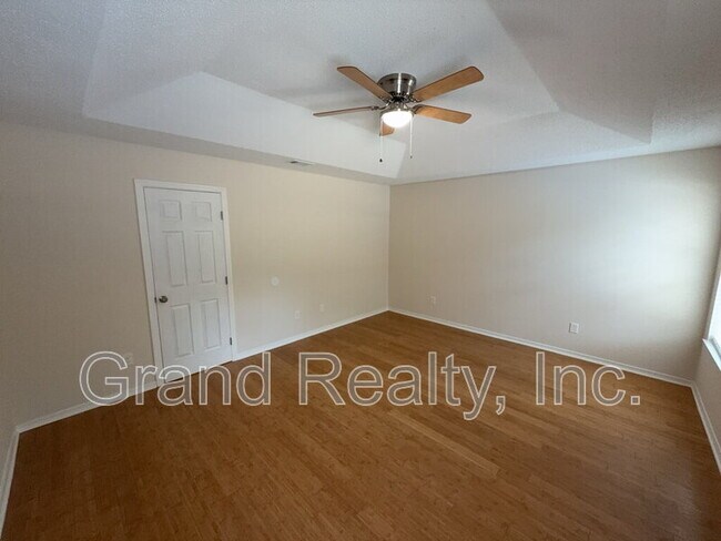 Building Photo - 4429 Amberwood Cir