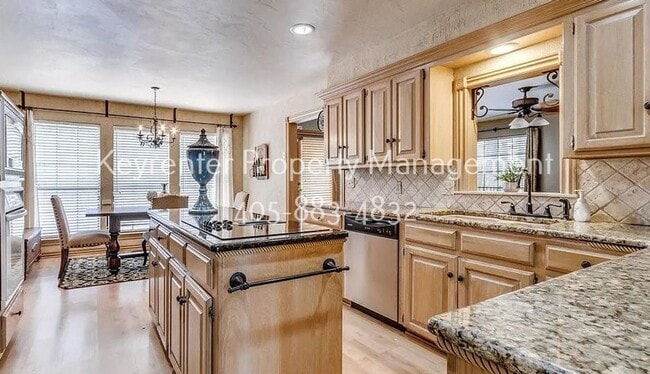 Building Photo - 1408 Fox View Ct