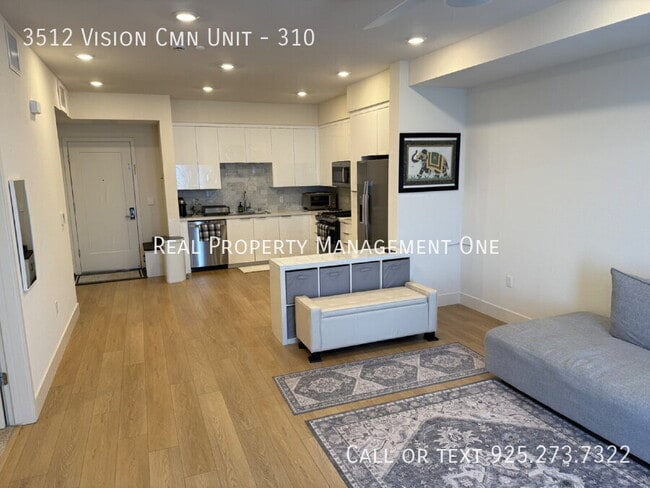 Building Photo - 3512 Vision Cmn