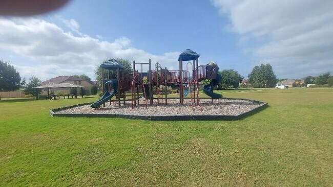 Building Photo - 1108 Calla Lily Boulevard