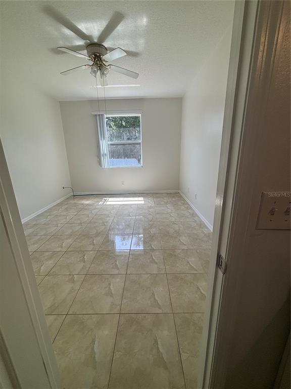 Building Photo - 10510 Beneva Dr