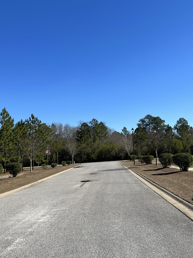 Building Photo - 819 Terrell Dr