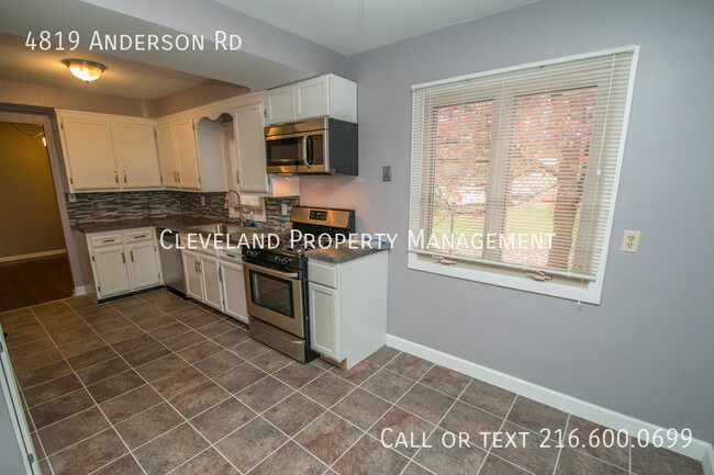 Building Photo - 4819 Anderson Rd