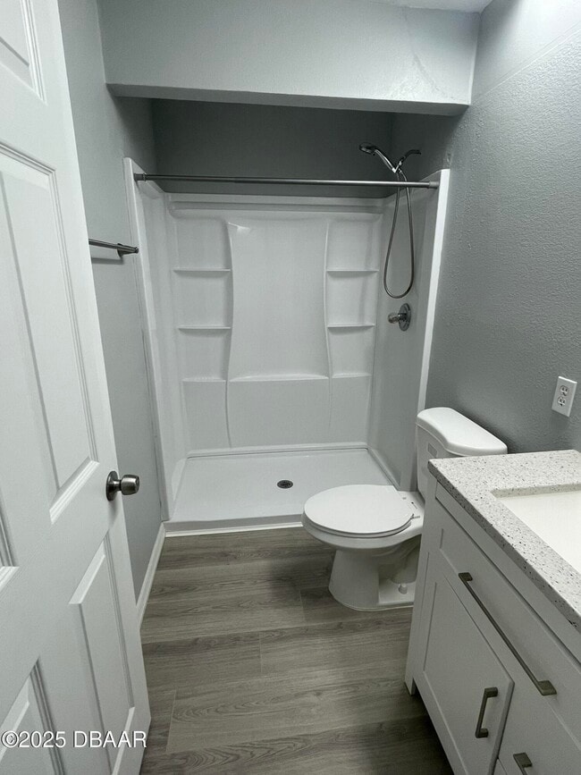 Building Photo - 15 Birdie Dr