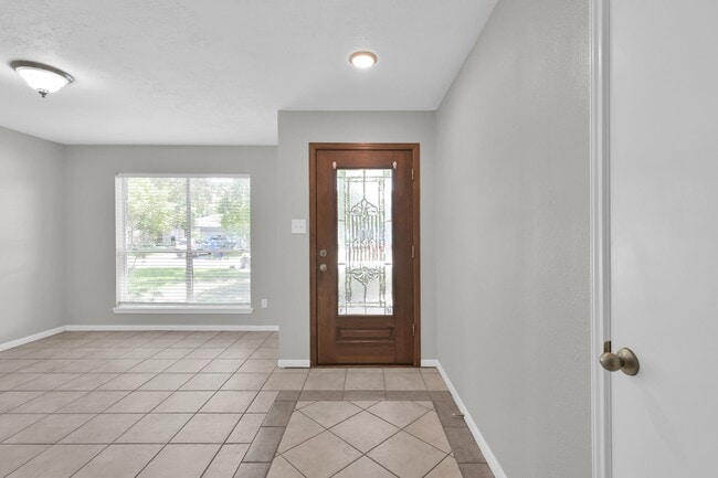 Building Photo - 28903 Atherstone St