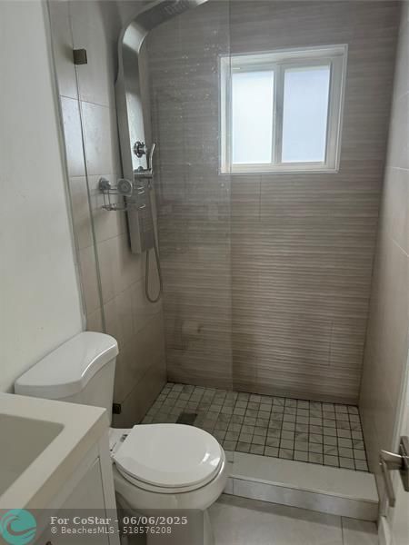 Building Photo - 2201 Greene St.