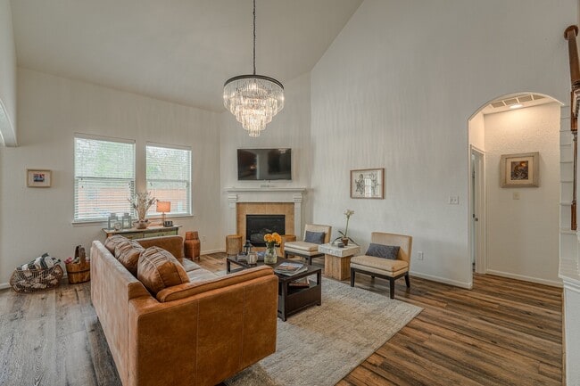 Building Photo - 174 Black Swan Pl